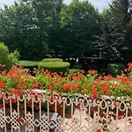 Le Clos De Mutigny Hotel 3*
