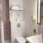 Le Clos De Mutigny Hotel