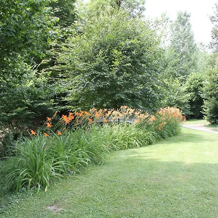 Отель Le Clos De Mutigny 3*
