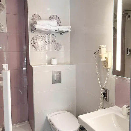 Le Clos De Mutigny Hotel