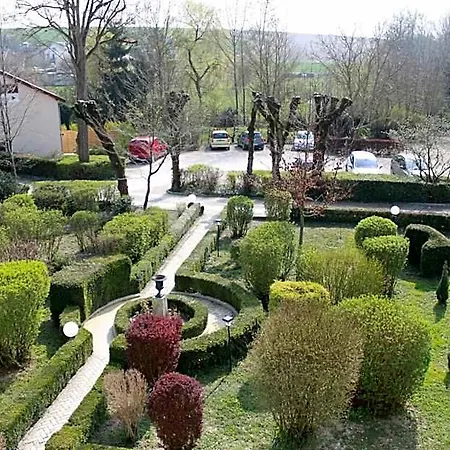 Le Clos De Mutigny Hotel