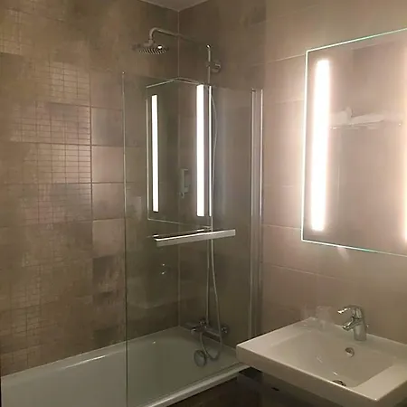 Le Clos De Mutigny Hotel 3*