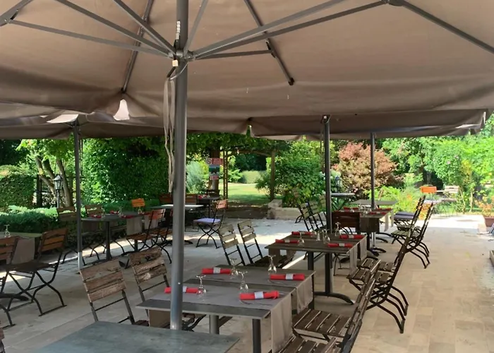 Le Clos De Mutigny Otel