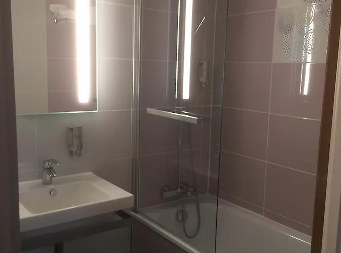 Otel Le Clos De Mutigny