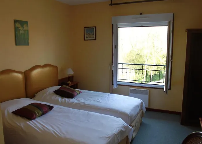 Le Clos De Mutigny Otel 3*